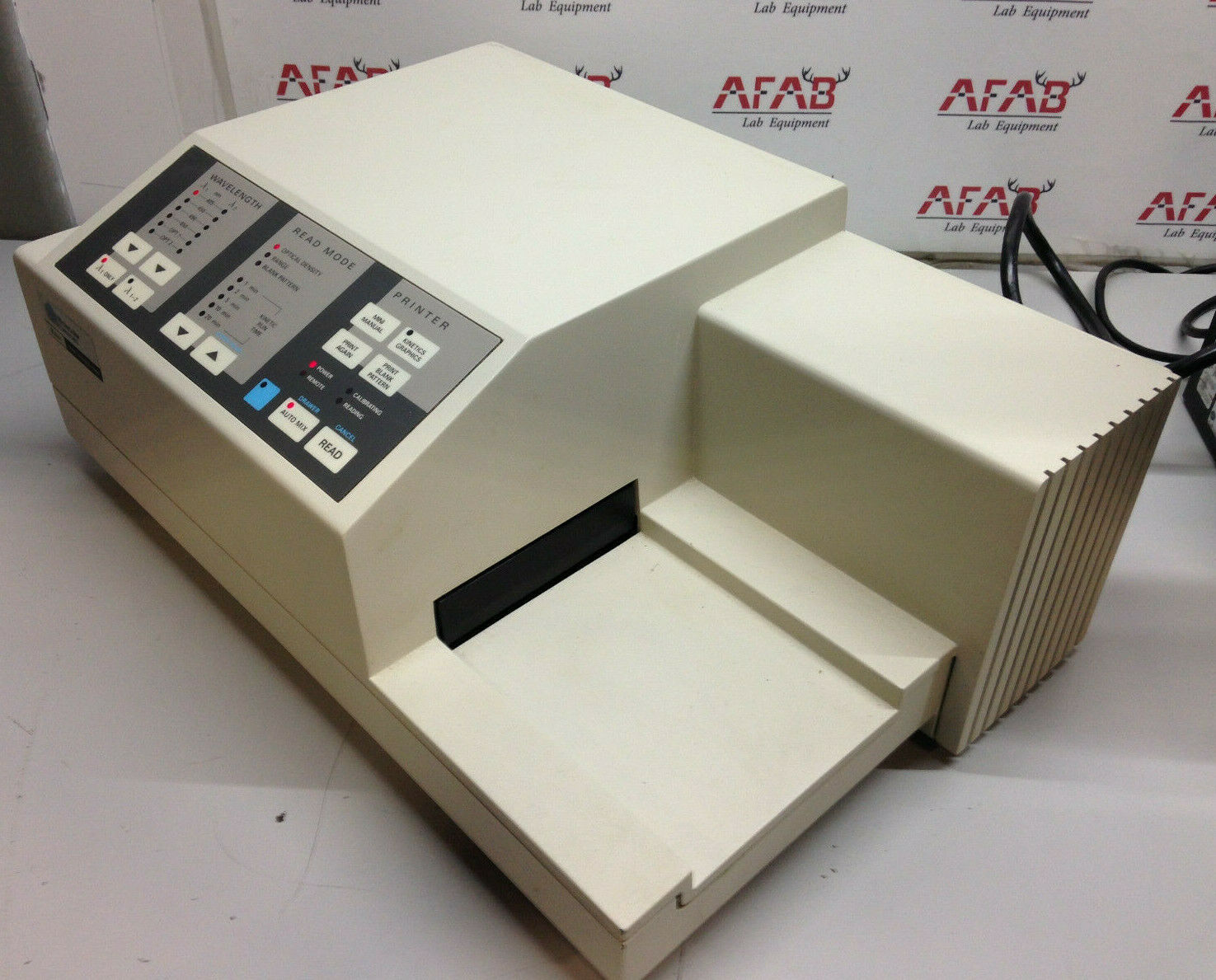 Molecular Devices Vmax Microplate Reader with Computer AFAB