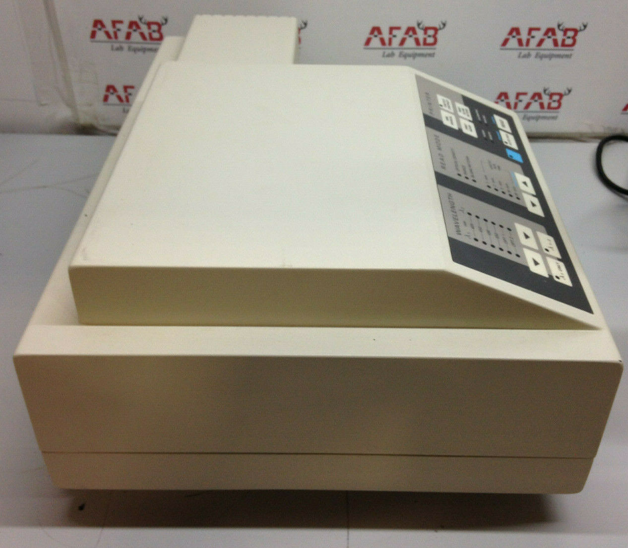 Molecular Devices Vmax Microplate Reader with Computer AFAB